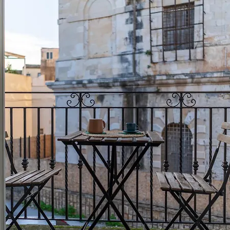 The Seafarers House - Latitude 37n In Ortigia *